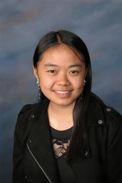 Headshot of Michelle